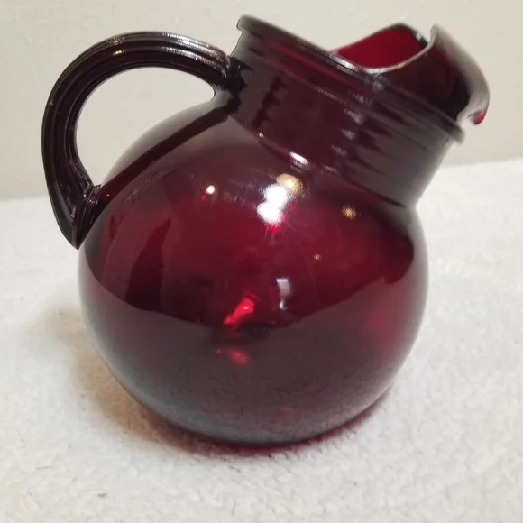 Vintage Anchor Hocking - Ruby Red Glass - Tilted Pitcher - Picture 4 of 9
